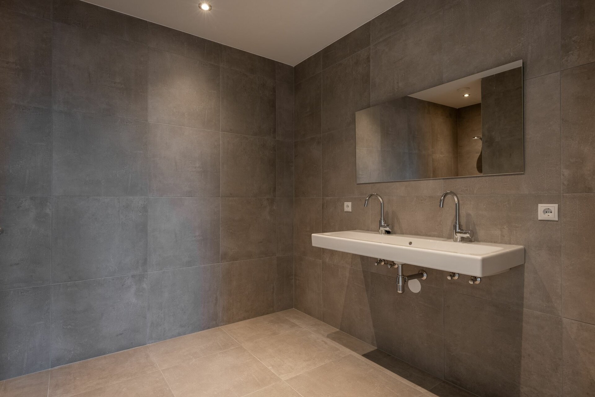 Penthouse: Zuiderspoorstraat 11-21, 7512AX, Enschede